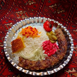 چلو کباب لقمه